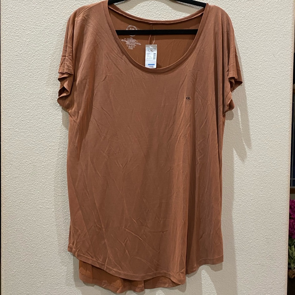 BNWT burnt orange super soft scoop neck tee